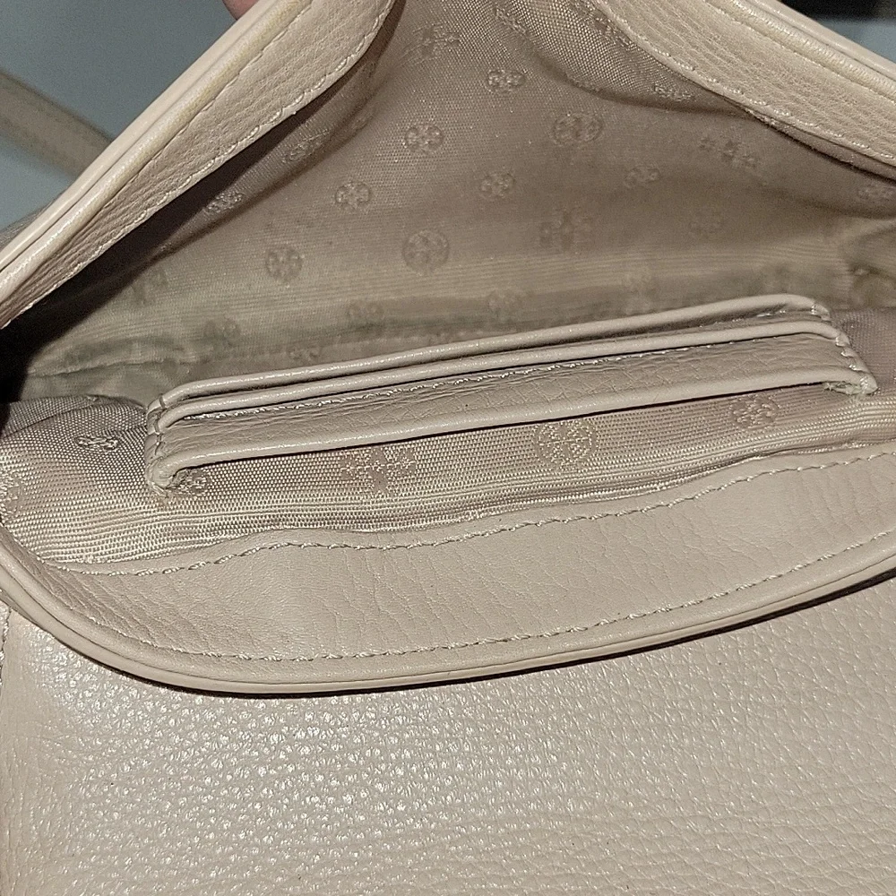 Tory Burch Pale Pink Small Leather Crossbody Shoulder Bag with Gold Hardware - Picture 11 of 12